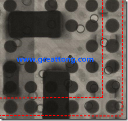 BGA錫球尺寸小于0.4mm，采用降低BGA內(nèi)圍襲球的錫膏量所得到X-Ray，稍微留意一下可以發(fā)現(xiàn)最外圈的錫量(圓的直徑)比其他內(nèi)圍的錫球上的錫量來得多一點點。也就是外圈的黑色圓形直徑比內(nèi)圈的圓形來得大一點點。