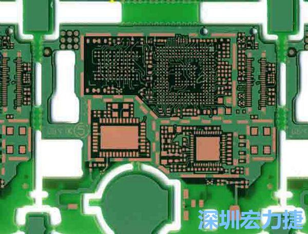 在產(chǎn)品極度要求小型化設(shè)計時，可利用HDI板材壓縮主板面積，同時具減輕重量優(yōu)點。
