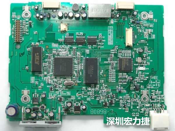 大面積PCB若電子元器件數(shù)量多、重量較重，板材強度不夠時容易產(chǎn)生PCB中央部凹陷問題。