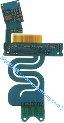 針對需要大幅撓曲應用的特殊結(jié)構(gòu)造型，F(xiàn)PCB可進行彈性雷射裁型，讓FPCB材料的撓曲能力更佳。