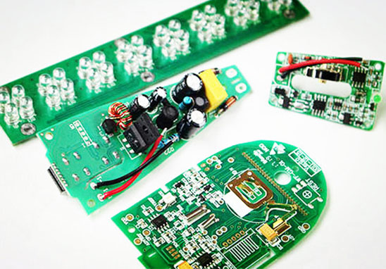 為什么PCB板顏色絕大多數(shù)都是綠色的？
